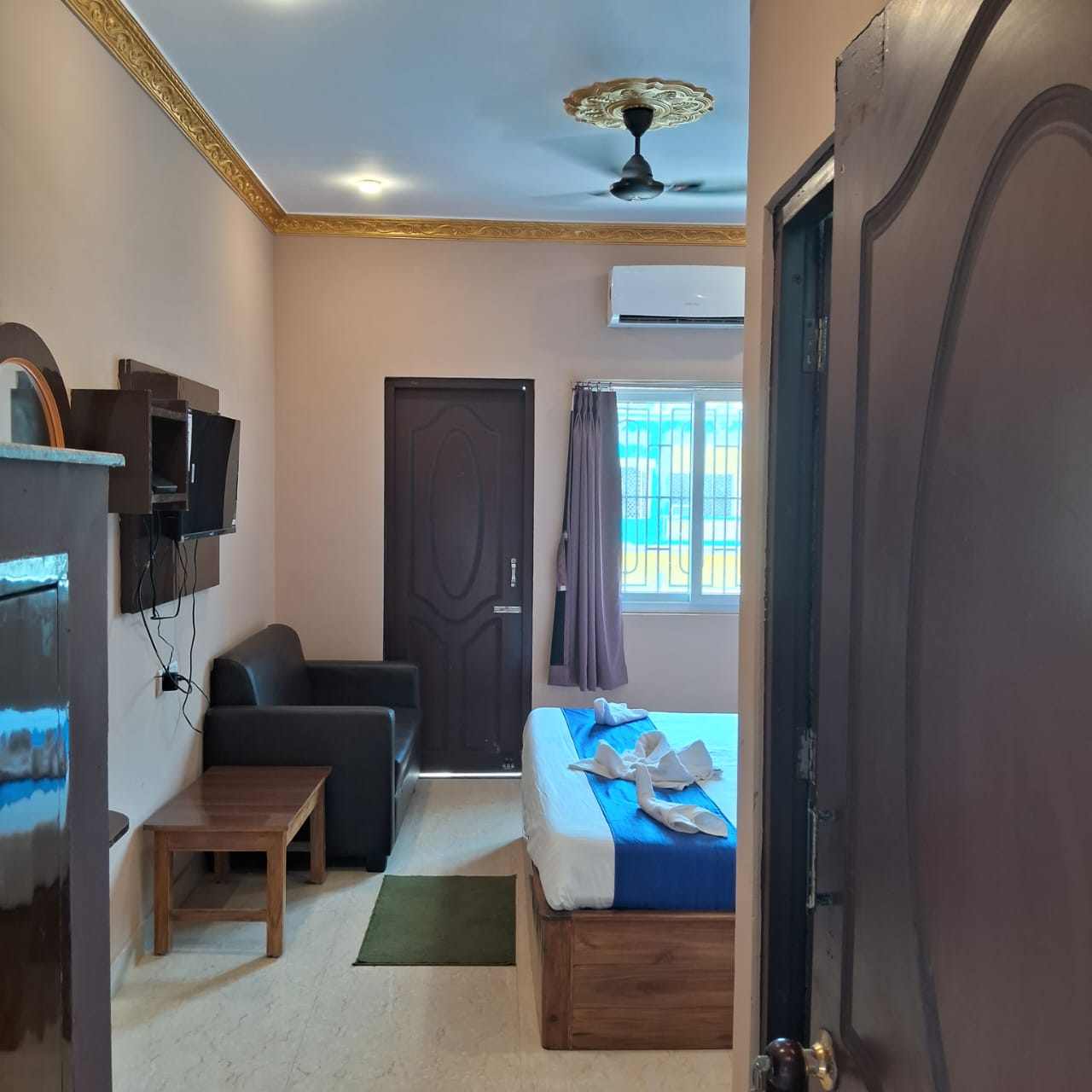 Standard Room- Double Bedded Non AC